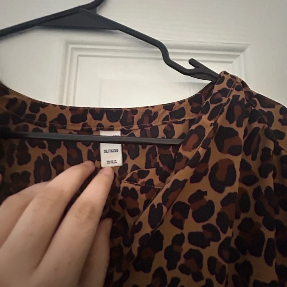 Leopard / cheetah Print Women’s Dress - Brown Old Navy - Picture 5 of 7